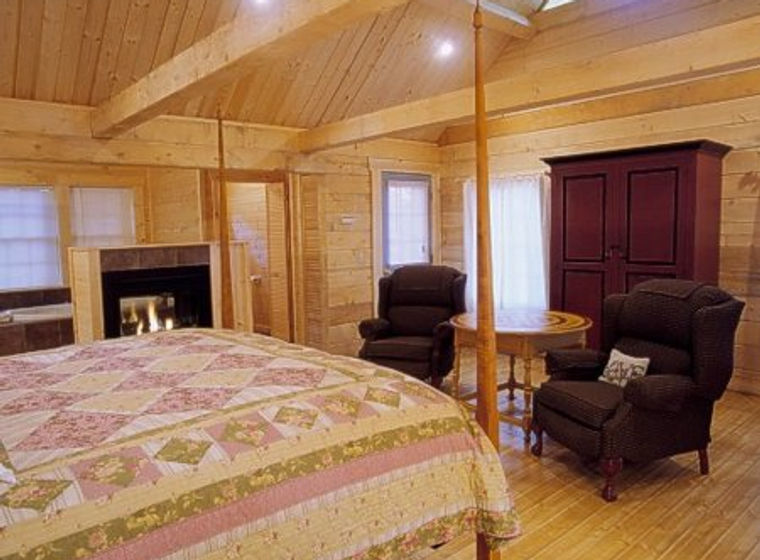 Delightful king cabin