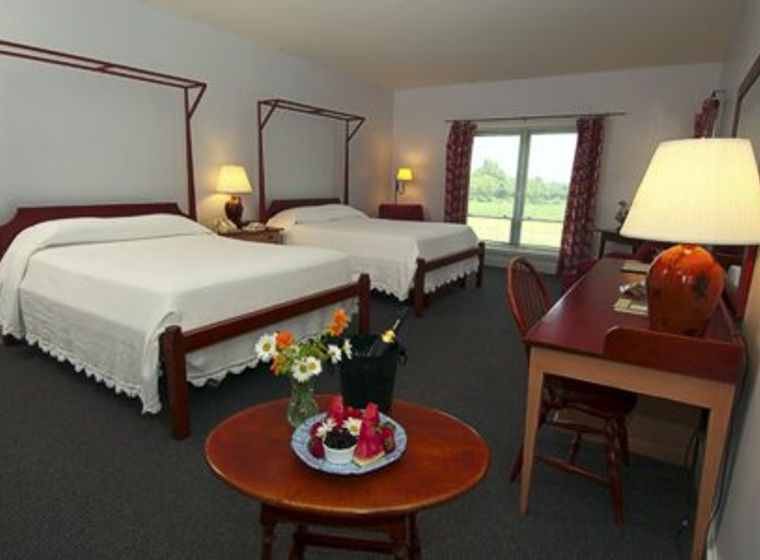 The Cardinal - Room 4 at Murphin Ridge Inn