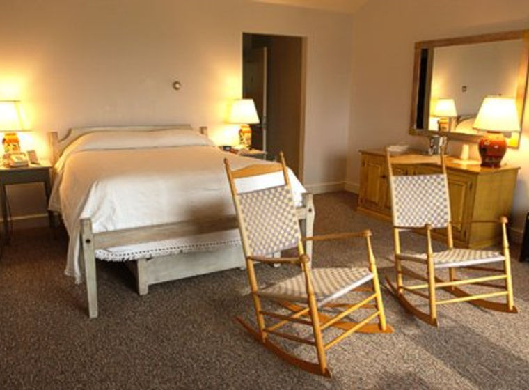 The Indigo Bunting - Room 9 at Murphin Ridge Inn